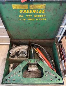 Greenlee 777 Hydraulic Bender and Case