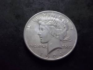 lot 31 image: 1924 Peace Silver Dollar