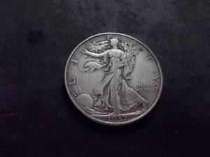 lot 82 image: 1937 Walker Half Dollar