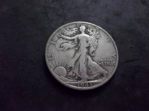 lot 100 image: 1943 S Walker Half Dollar