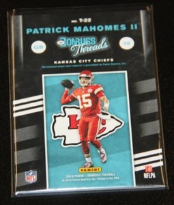 2019 Donruss Threads Patrick Mahomes Jersey Relic
