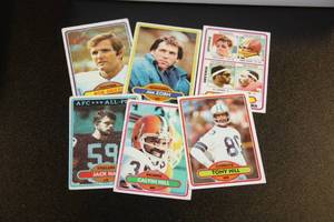1980 Topps Football Card Lot  250 Cards