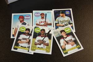 2018 Topps Heritage Baseball Card Lot  200 Cards
