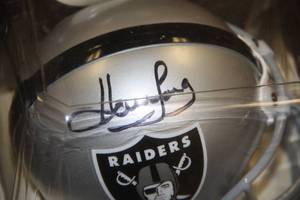 Los Angeles Raiders Howie Long Mini Helmet Auto