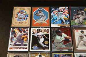 Kirby Puckett Baseball Card Lot  20 Different Cards