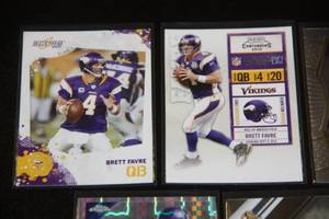 Brett Favre Minnesota Vikings Football Card Lot  5 Cards