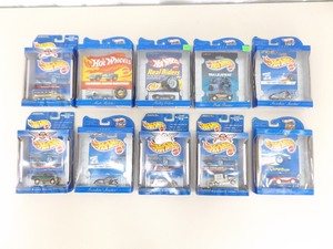 lot 18 image: Lot of 10 Vintage Hot Wheels 30th in Original Packaging