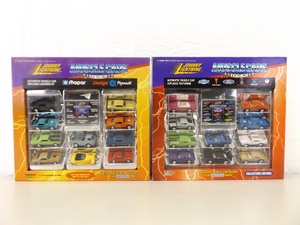 lot 21 image: Lot of 2 Johnny Lightning Muscle Cars USA 10 Car Sets