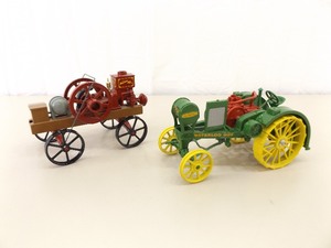 lot 23 image: Ertl 116 John Deere Waterloo Boy Tractor and Engine