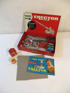 lot 5 image: VINTAGE Erector Set