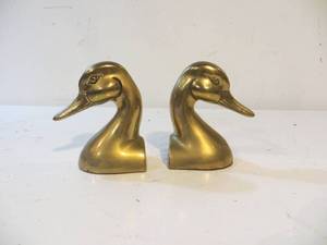 lot 17 image: Pair of VINTAGE Brass Duck Bookends