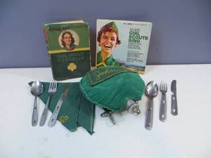 lot 24 image: Collection of VINTAGE Girl Scouts Stuff