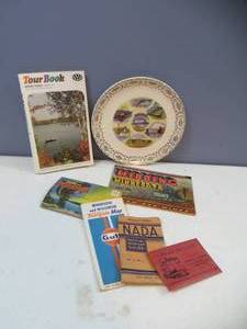 lot 25 image: VINTAGE Souvenir Collection