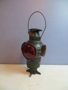 lot 107 image: VINTAGE Adlake Railroad Lamp