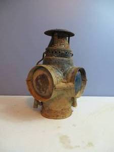 lot 109 image: VINTAGE Adlake Railroad Lamp
