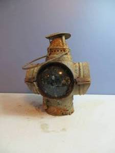 lot 116 image: VINTAGE Railroad Lamp