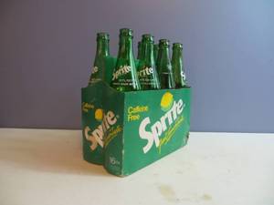 lot 122 image: VINTAGE 8-Pack of Sprite