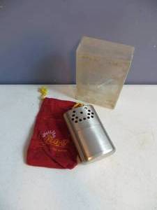 lot 127 image: VINTAGE Jon-E Handwarmer