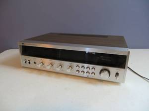 lot 132 image: ERC AMFM Stereo Receiver