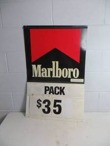 lot 181 image: VINTAGE Marlboro Advertisement