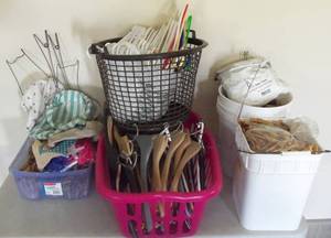 lot 267 image: Lot of Laundry Supplies