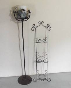 lot 272 image: 2 Home Dcor pieces