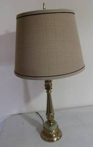 lot 293 image: Lamp