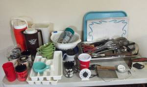 lot 310 image: Misc Kitchen Supplies