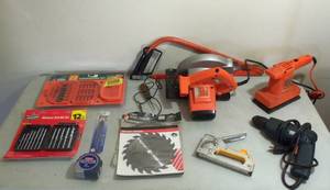 lot 330 image: Starter Power Tool Set