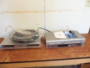 lot 350 image: Dvd Players