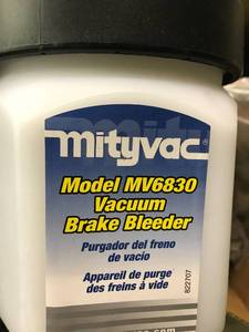 lot 25 image: Misty Vac Brake Bleeder
