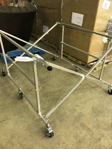 lot 33 image: Keysco Tools Pick-Up Bed Dollies 73783