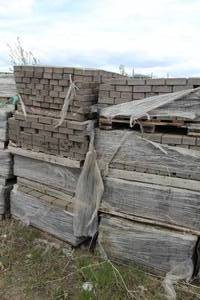 Lot of (9 Pallets) Paver Bricks 7x5x2.5in.