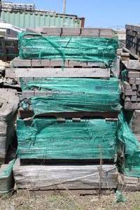 Lot of (4 Pallets) Paver Bricks Various Size