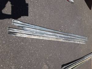 lot 9 image: 4-Pair Metal Tech 7 x 4 Scaffolding Cross Braces