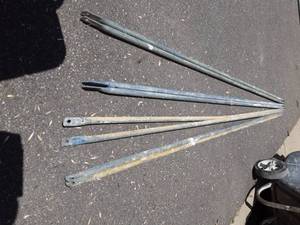 lot 12 image: 4-Pair Metal Tech 7 x 4 Scaffolding Cross Braces