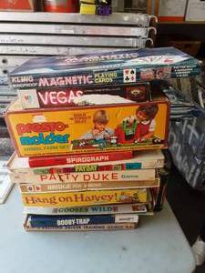 lot 22 image: Vintage Board Games