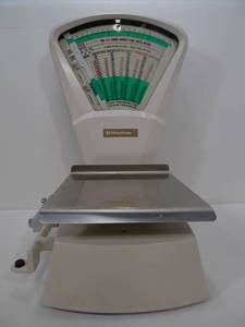 lot 169 image: Nice working PITNEY BOWES Postal Scale