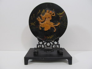 lot 26 image: Old Vintage Chinese Hand Carved & Painted Wood Table Screen 