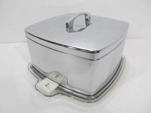 lot 77 image: Vintage Chrome & Glass Cake Carrier 