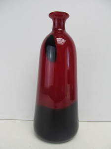 lot 111 image: Quality Large Hand Blown Art Glass Vase