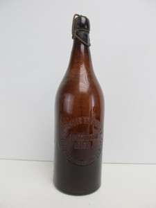 lot 58 image: Large Antique Pre-Prohibition IRONWOOD Brewing Company Beer Bottle