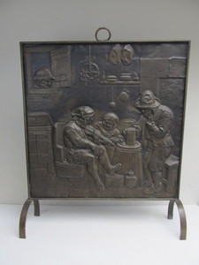 lot 89 image: Large Antique Embossed Brass Frieze Freestanding Fireplace Screen