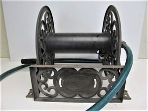 lot 147 image: Metal Outdoor Hose Reel