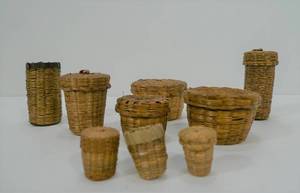 lot 189 image: Group of Vintage Hand Woven Miniature Baskets