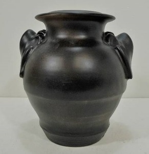 lot 191 image: Very Nice Hand Made Signed Sculptural Art Pottery Vase