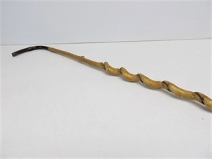 lot 204 image: Old Vintage Twisted Spiral Wood Walking Stick Cane