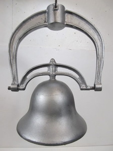 lot 226 image: Nice Old Vintage Cast Aluminum FarmSchool Bell wYoke