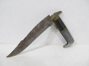 lot 18 image: Vintage Indian Folding Knife