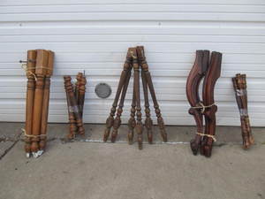 lot 252 image: 5 Sets of Vintage & Antique Furniture Legs